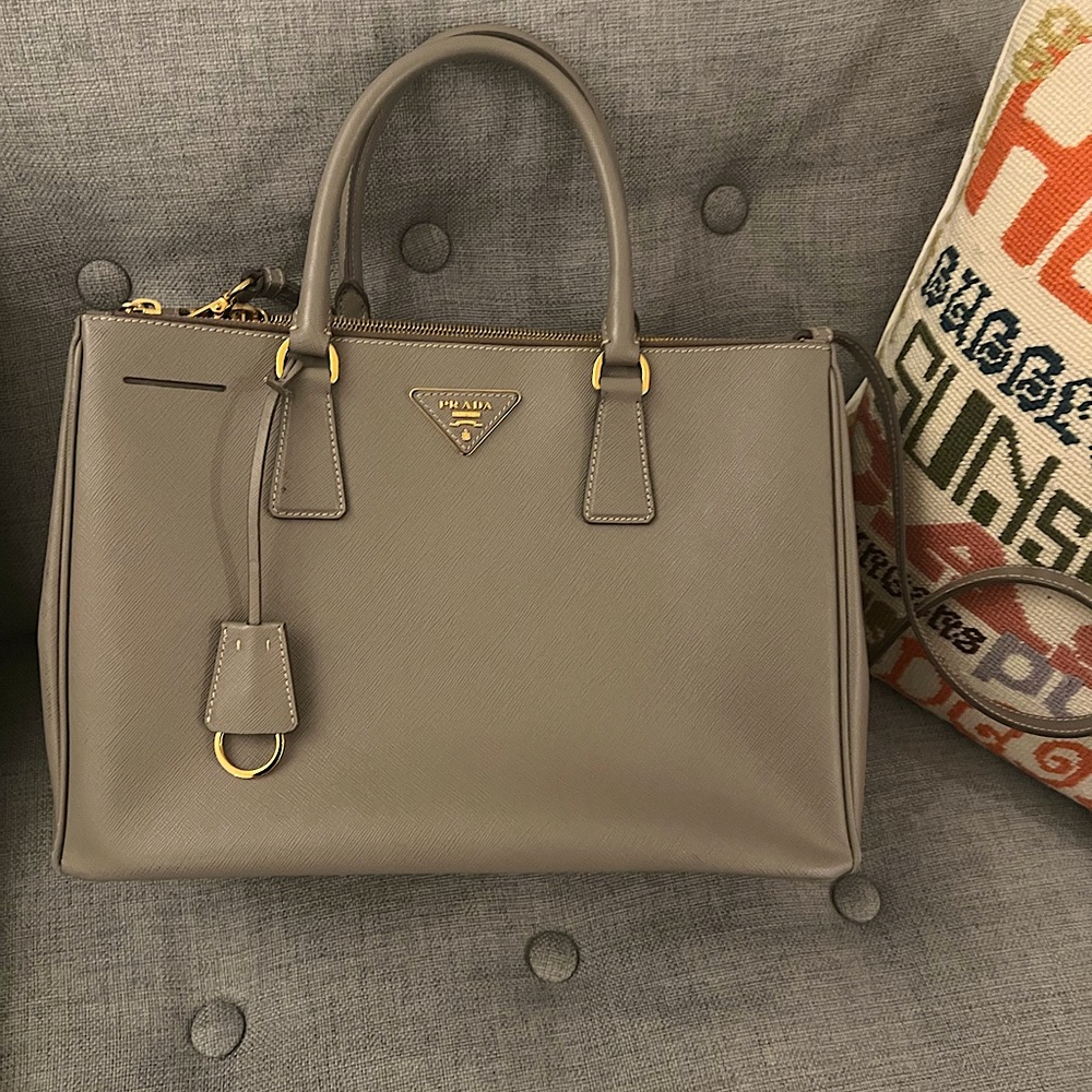 Prada galleria med saffiano bag